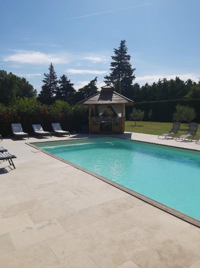 Studio Au Calme Avec Piscine Et Toutes Les Commodites Necessaires Le Thor Zewnętrze zdjęcie